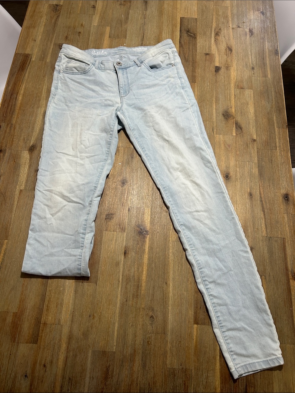 Women's Skinny Jeans - Light Blue Wash